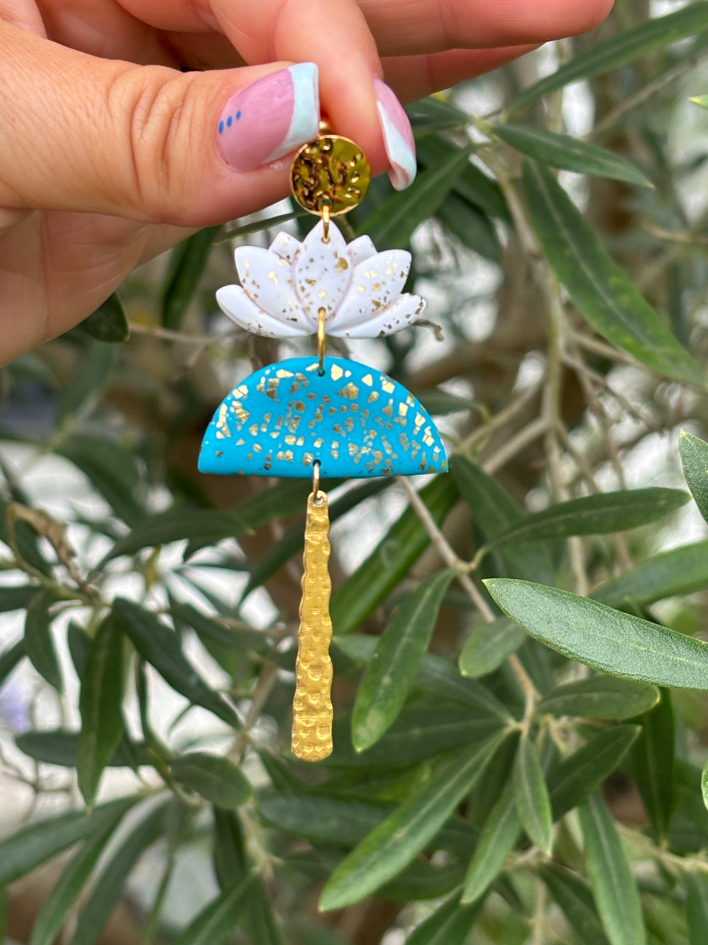 Les demies-lunes et lotus